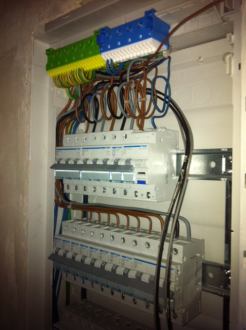 Elektroleitungen im Altbau erneuern