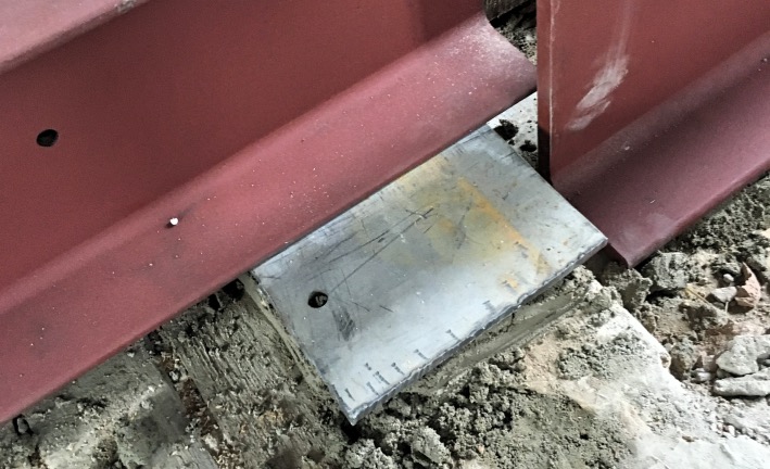 Trägerauflager für Stahlplatten herstellen